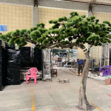 Custom Large Indoor Outdoor Artificial Pine Trees for Landscaping Projects