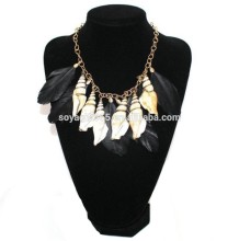 Black Feather And Conch Shell Necklace Dainty Seashell Beach Jewelry