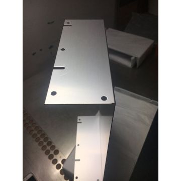 Plat en aluminium anodisé par tôle faite sur commande de haute précision