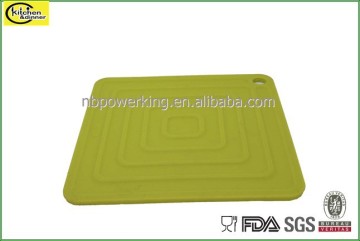 silicone trivet