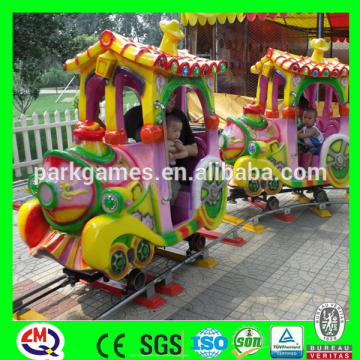 Kids kindergasten track train amusement rides