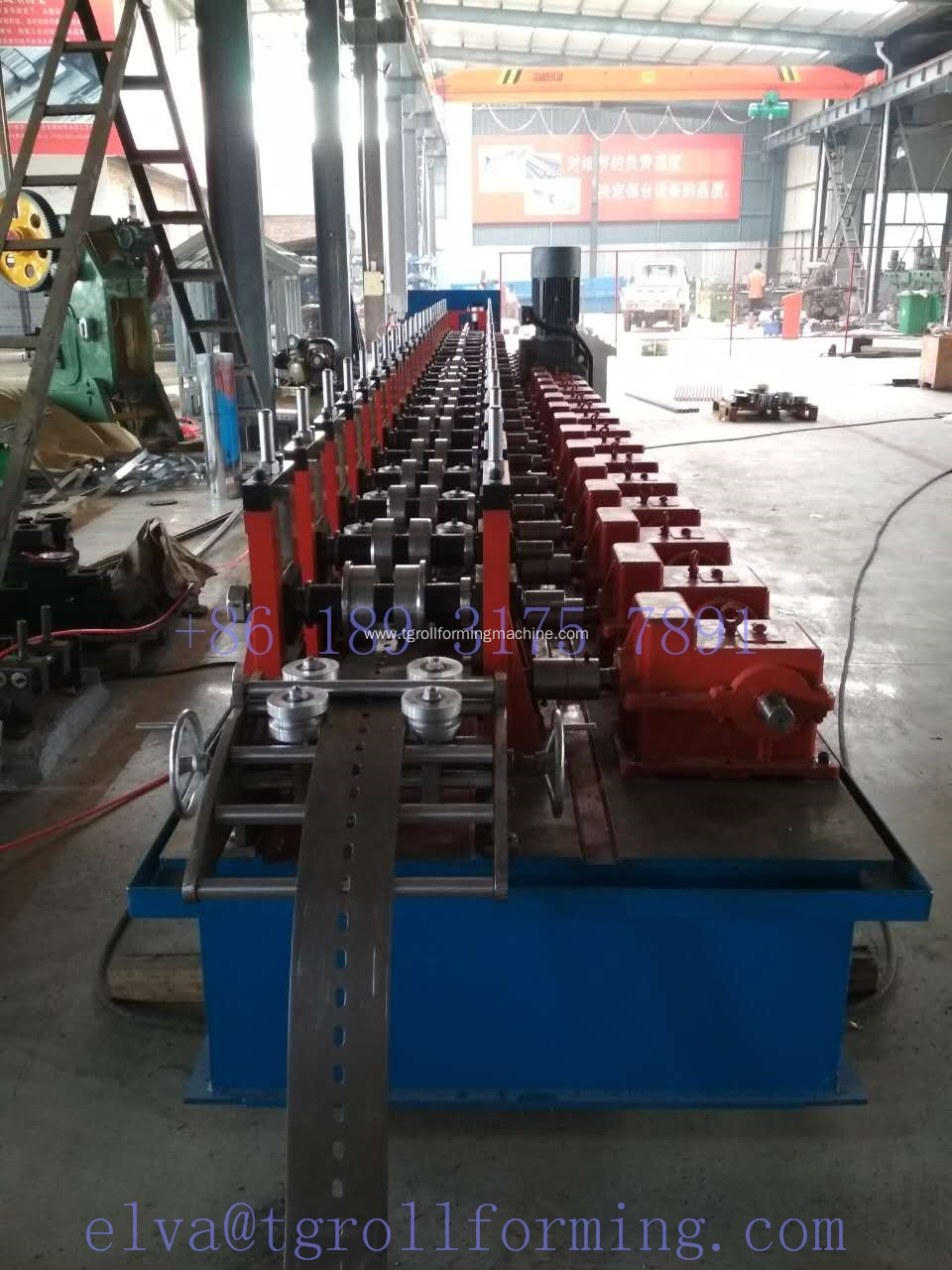 New design solar photovoltaic supporting machine