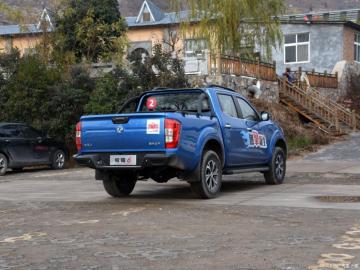 4WD diesel engine pickup truck