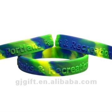 New design custom embossed motivational silicone wristbands