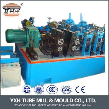 Automatic pipe straightening machine
