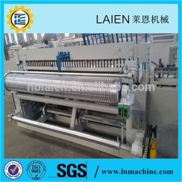 wire mesh making machine and wire mesh machine welded