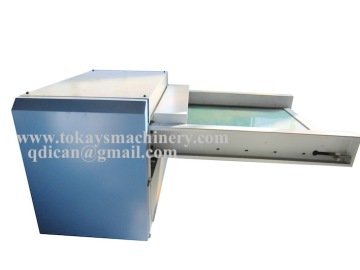 Polyester fiber opening machine