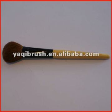 Facial brush goat hair wood handle