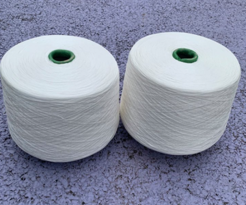 Recycled polyester brushed yarn