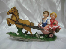 Valentine's Day Polyresin Resin Lovers Figurine Set