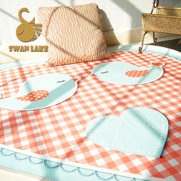 PVC dots backed non woven printed mats