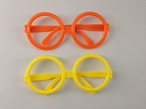 Ronds en plastique brillants lunettes de soleil