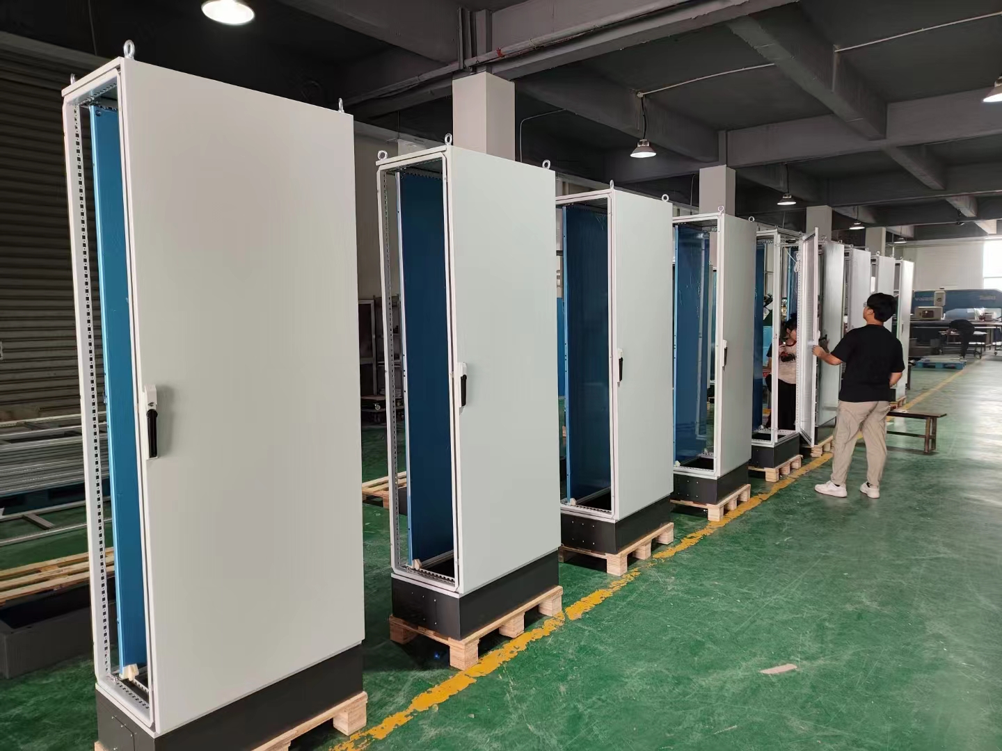 Factory direct selling high-quality electrical control cabinet ups lithium battery pack cabinet