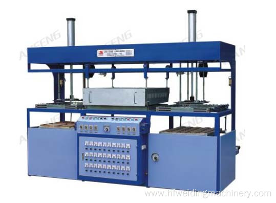 Semi automatic double head vacuum forming machine