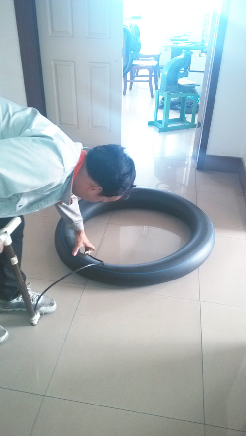 DOT Soncap ISO9001 Certificated Motorcycle Inner Tube (3.00-10, 4.00-8, 4.10-18, 4.00-12, 3.50-10, 3.25-16)