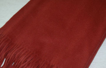 Christmas Red 70% Wool 30% Cashmere Luxury Blankets And Throws Cream With Fringe
