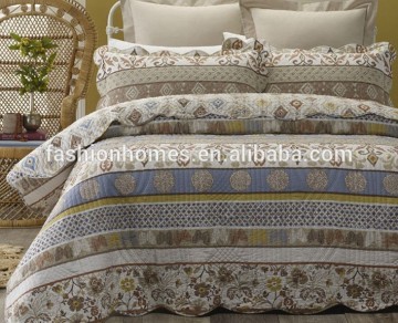 Polyester cotton padded queen size quilt