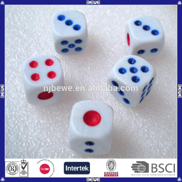 Simple Design OEM Blue And Red Spots Plastic Dices