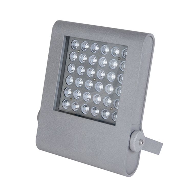 Outdoor flood light with high protection level