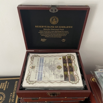 200pcs Zimbabwe Serial Number Paper Certificates with Anti-counterfeiting Logo: Premium Gift Box Set