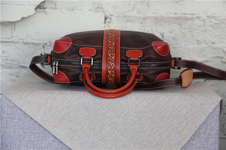 handmade leather doffle  bag 