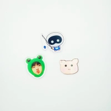 Customizable Acrylic Decorations for Crocs Shoes: Personalized Letter Charms to Enhance Comeliness and Style