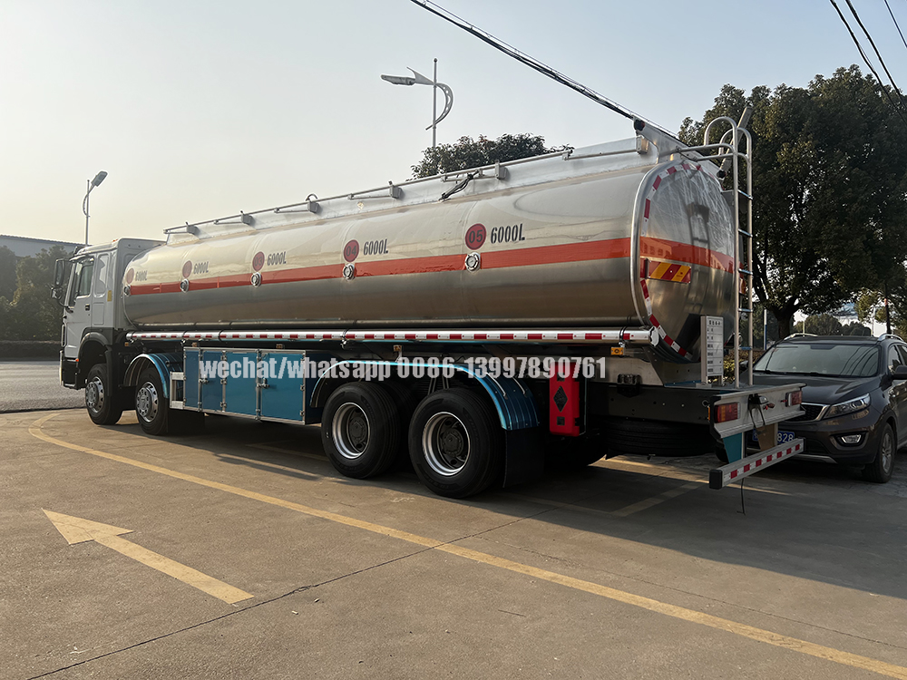 Refined Fuel Distribution Vehicle Jpg