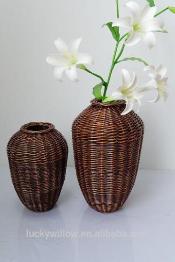 Beautiful wicker flower vase/flower basket