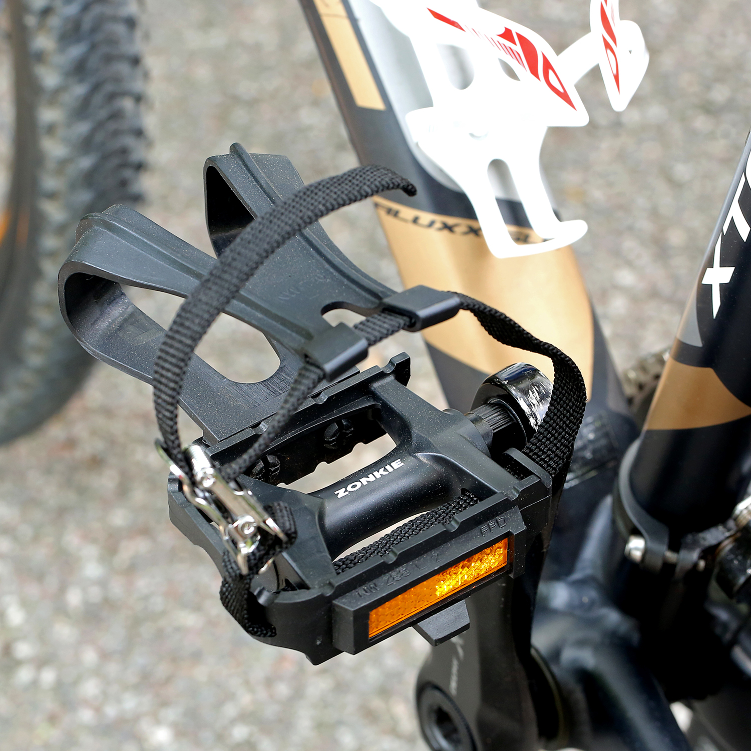 Bike Pedals with Toe Clip and Strap