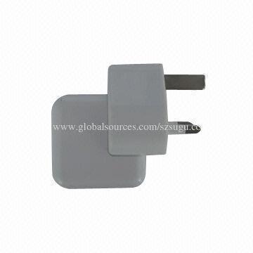 US/EU/UK socket 5V 2.1A portable USB charger for iPhone 5 and iPad, OEM orders are welcome