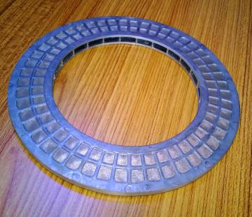 Lube oil filter element