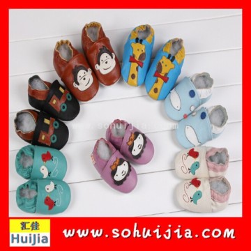 Wholesale kids shoes 2015 fashion colorful cartoon baby embroidered shoes