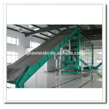 Green tea processing machine for spreading tea leaf green