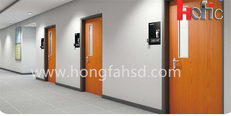 Automatic sliding hermetic X-Ray door