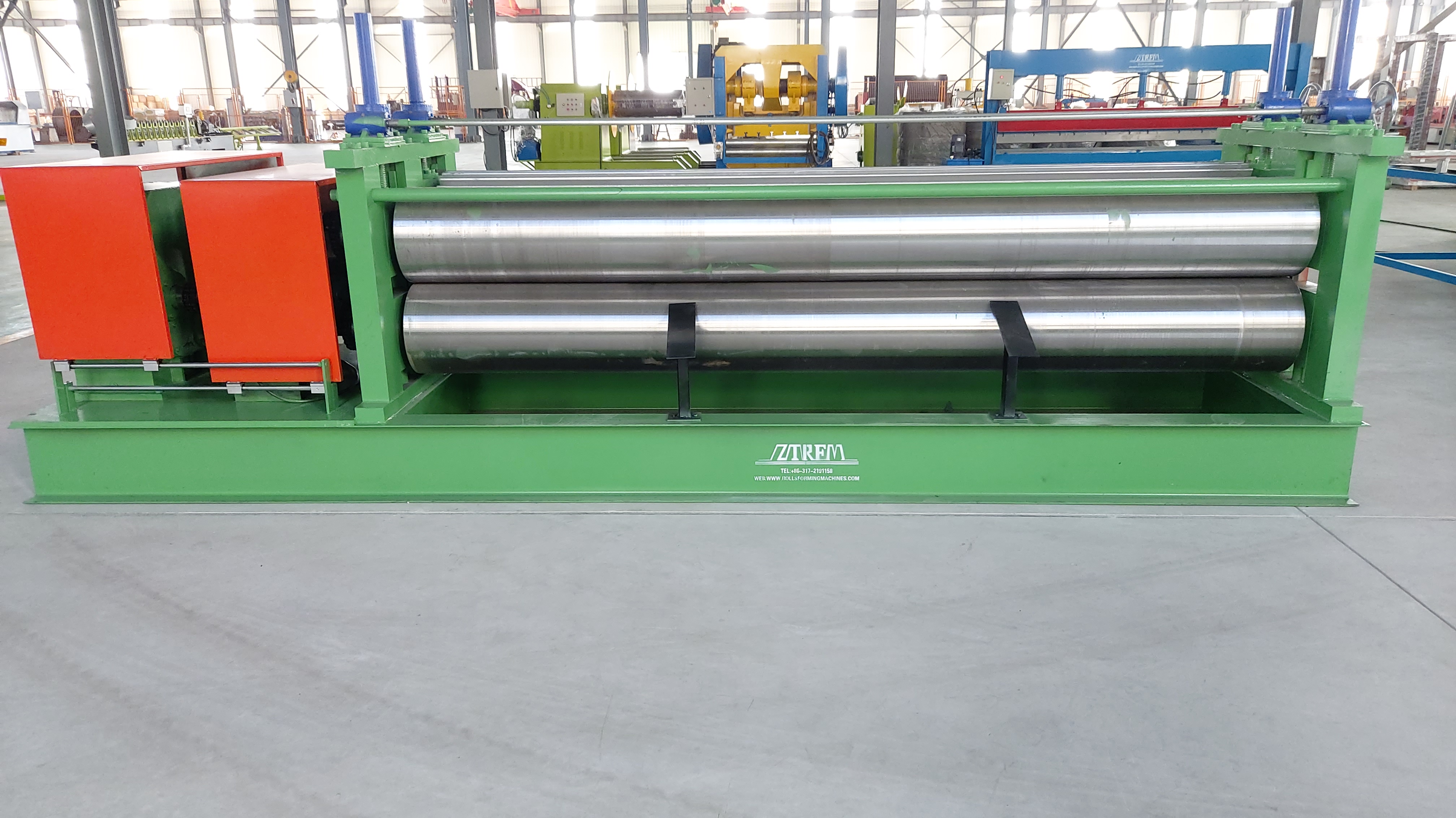 Thin material barrel type metal sheet corrugation machine