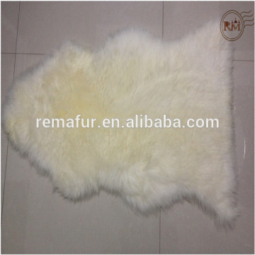 BEIGE COLOR SHEEPSKINS