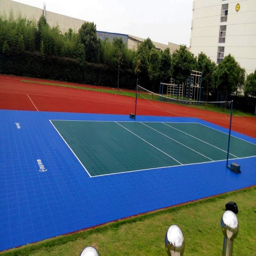 Pavimenti in campo da basket interno all&#39;aperto