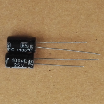 Capacitor 6.3V 33uF: Radial Electrolytic Capacitor