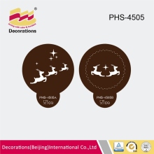 Moderate stencils to decorate cakes