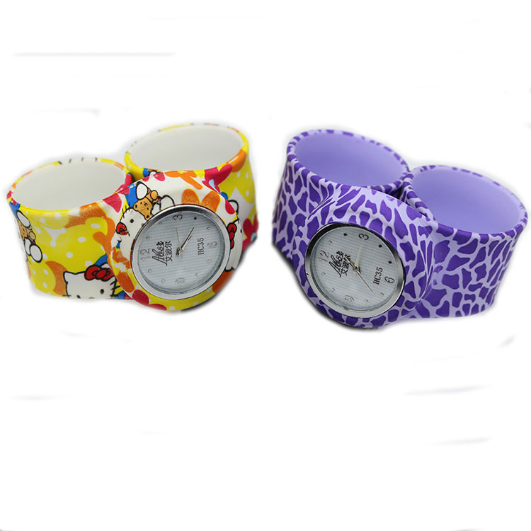 silicone waterproof kids quartz slap watch