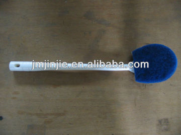 scouring pad with handle