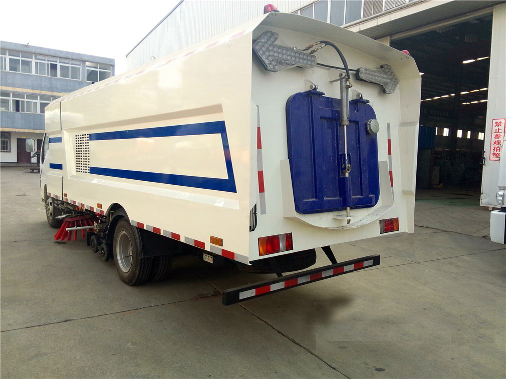 sweeper vacuum road truck 6