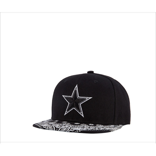 Gorra de béisbol con estrella de cinco puntas bordada