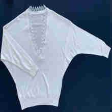 V-neck with lace pullover