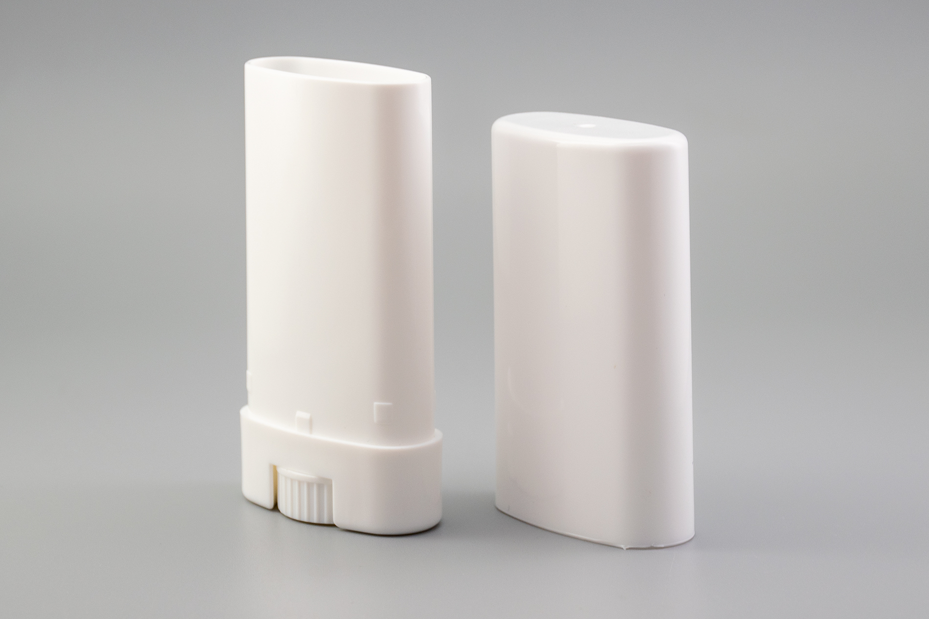 Recipientes de bálsamo labial de tubos planos ovais vazios brancos de 1/2 onça 15g 1/2 OZ White Empty Oval Flat Tubes Lip Balm Containers 15g