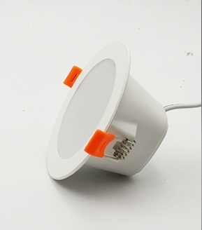 โคมดาวน์ไลท์ดาวน์ไลท์ LED ขนาด 2.5 นิ้วพร้อมเซนเซอร์ไมโครเวฟแบบ Built-in