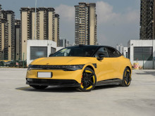 Premium Mid-Size All-Electric Sedan ZEEKR 007