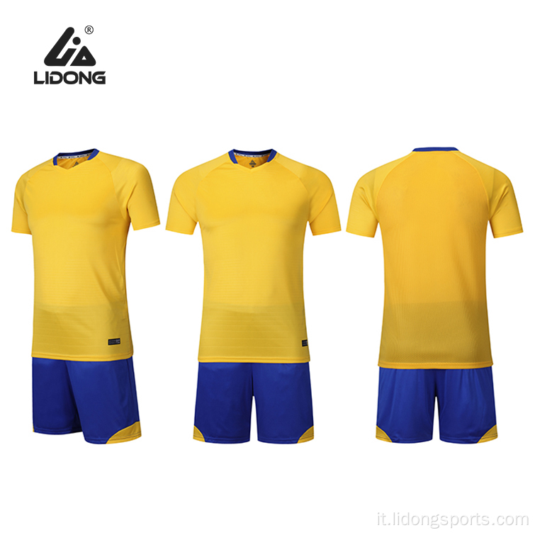 Uniforme da calcio professionale all&#39;ingrosso per gli uomini