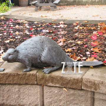 Outdoor park metal brass animal statue bronze beaver sculpture