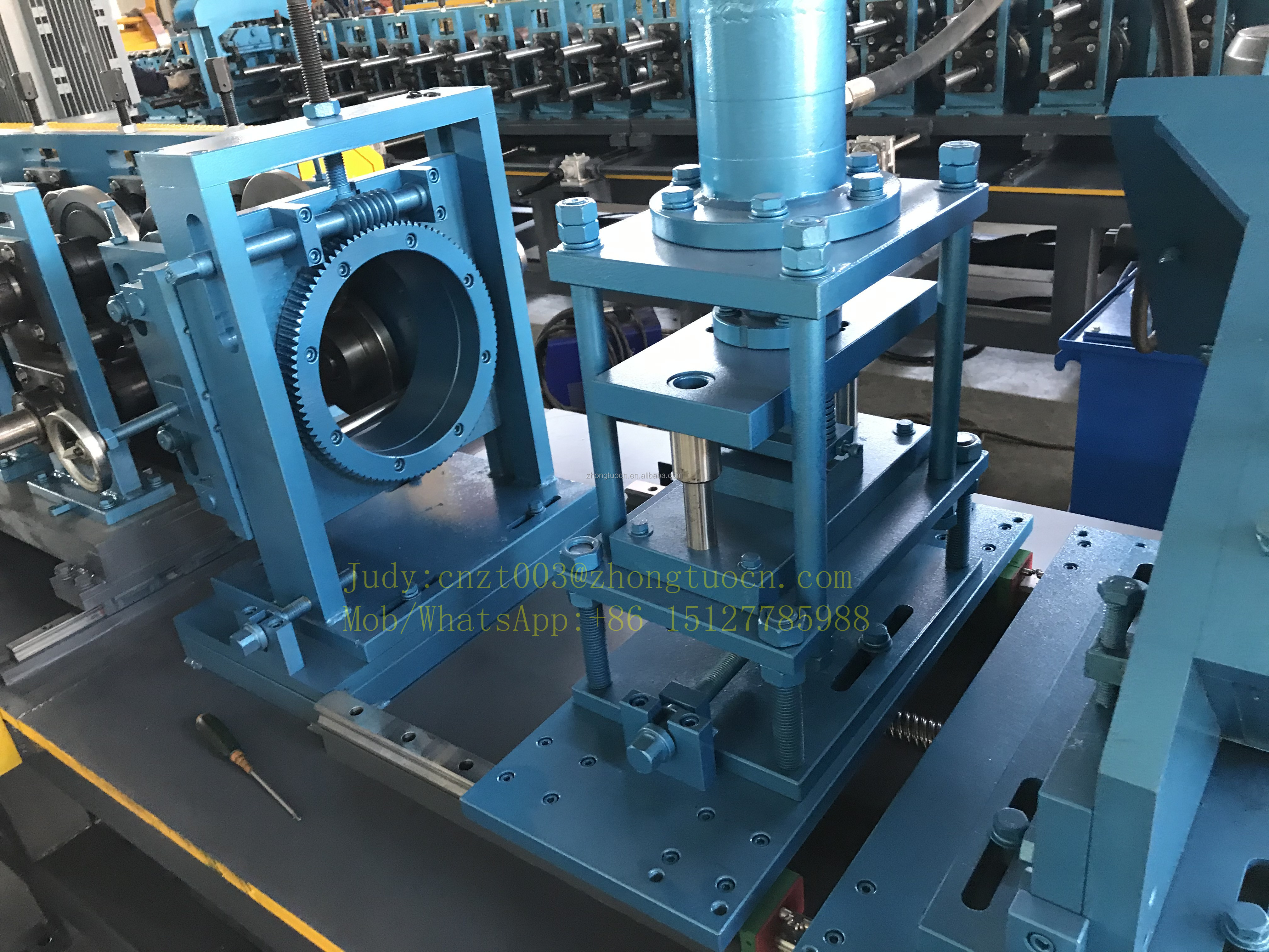 High speed stud and track profile roll forming machine